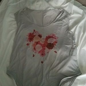 NWOT Jessica Simpson Size L Shirt